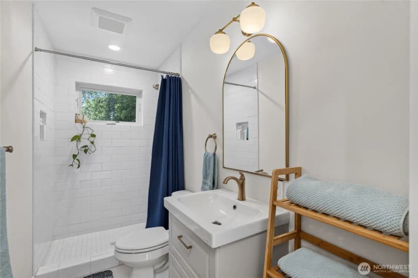 Property photo for 760 Chuckanut Drive, Bellingham photo 25