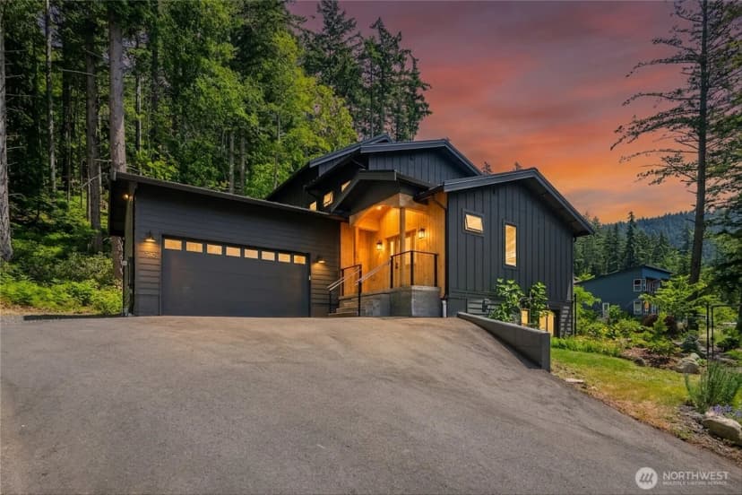 Property photo for 760 Chuckanut Drive, Bellingham photo 3