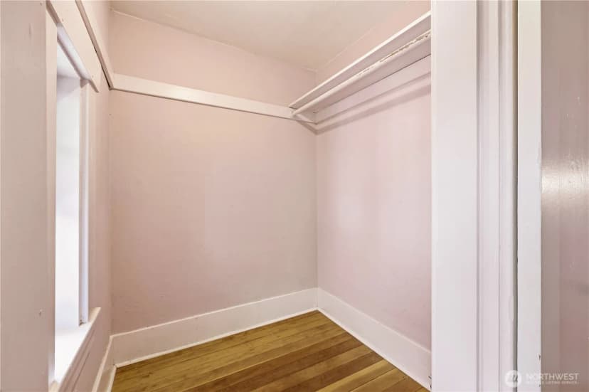 Property photo for 4747 4th Avenue Ne, Seattle photo 19