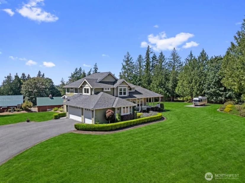 Property photo for 25421 36th Avenue Nw, Stanwood photo 2