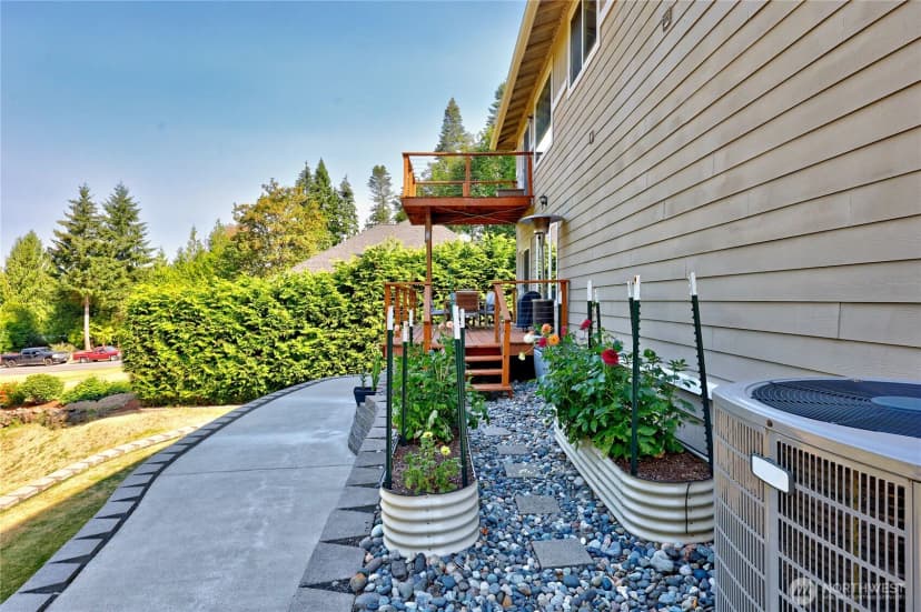 Property photo for 6110 Lakemont Lane, Bremerton photo 36