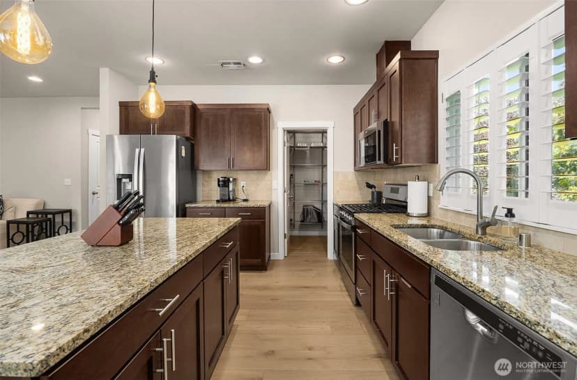 Property photo for 17905 8th Place W, Lynnwood photo 8