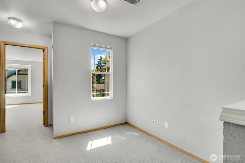 Property photo for 6750 163rd Place Se #b, Bellevue photo 21