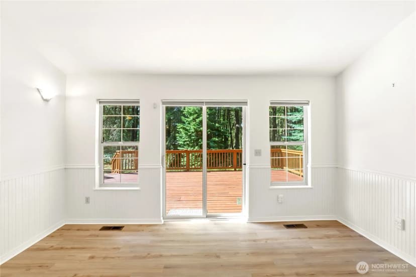 Property photo for 5800 Sw Royal Spruce Drive, Port Orchard photo 14