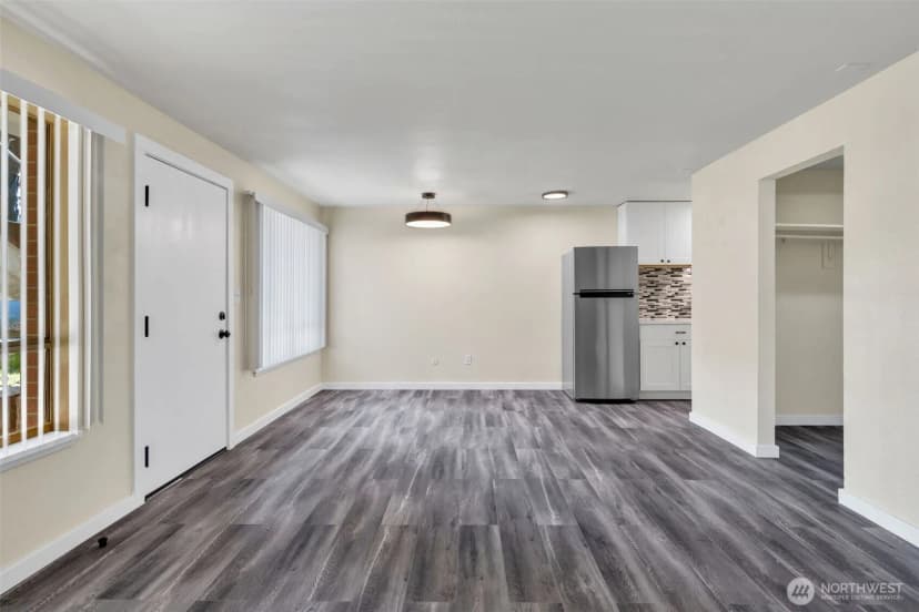 Property photo for 748 S Cloverdale Street #unit 6, Seattle photo 15