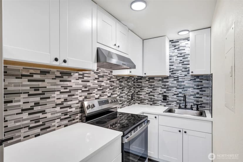 Property photo for 748 S Cloverdale Street #unit 6, Seattle photo 19