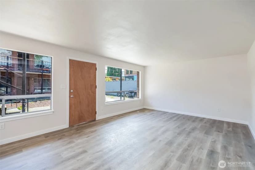 Property photo for 748 S Cloverdale Street #unit 6, Seattle photo 5