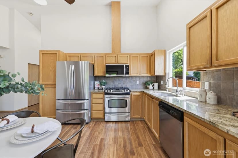 Property photo for 21030 25th Drive Se, Bothell photo 9