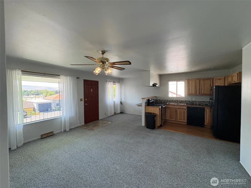 Property photo for 10 W Dewberry Avenue, Omak photo 19