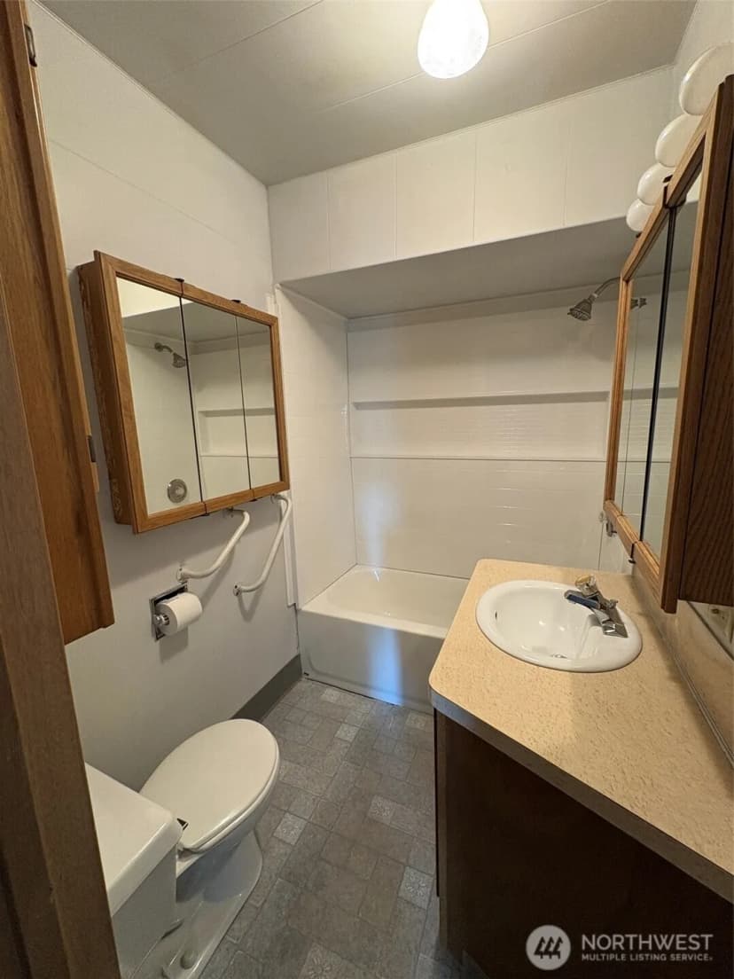 Property photo for 10 W Dewberry Avenue, Omak photo 17