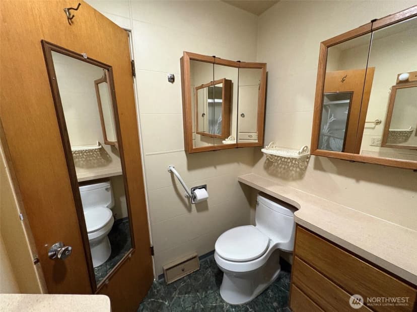 Property photo for 10 W Dewberry Avenue, Omak photo 11
