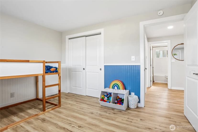 Property photo for 25332 29th Avenue S, Kent photo 14