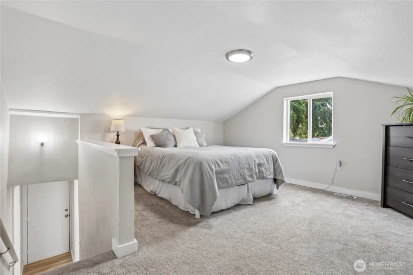 Property photo for 25332 29th Avenue S, Kent photo 18