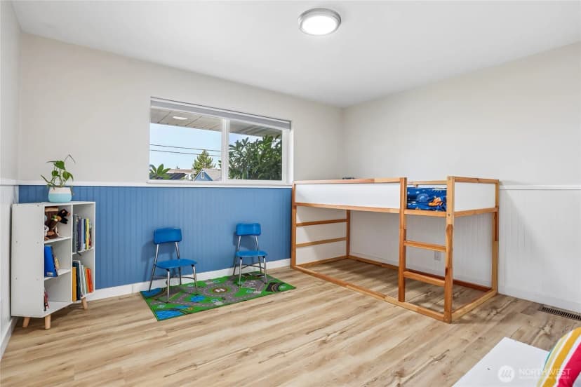 Property photo for 25332 29th Avenue S, Kent photo 13