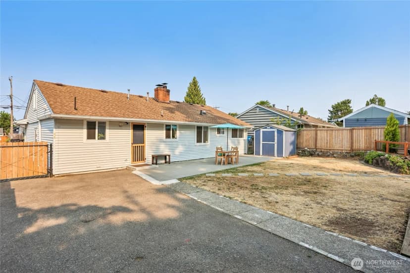 Property photo for 25332 29th Avenue S, Kent photo 23