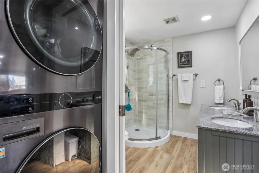 Property photo for 25332 29th Avenue S, Kent photo 12