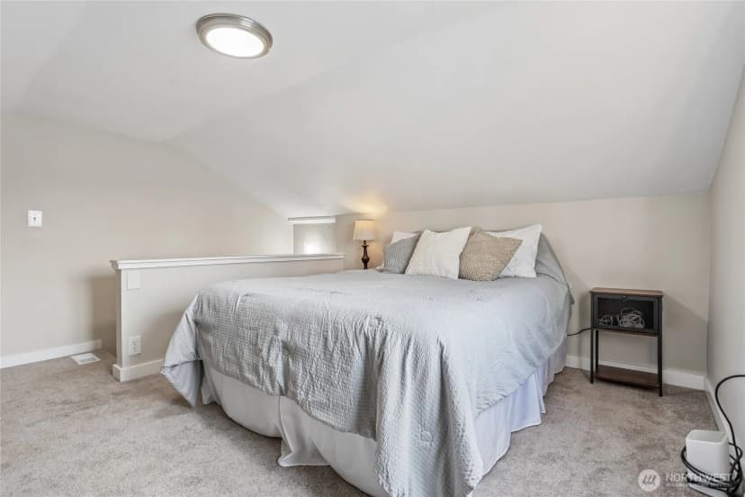 Property photo for 25332 29th Avenue S, Kent photo 19