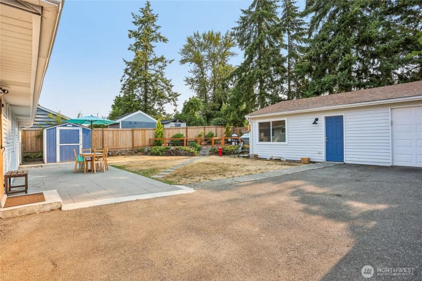 Property photo for 25332 29th Avenue S, Kent photo 24