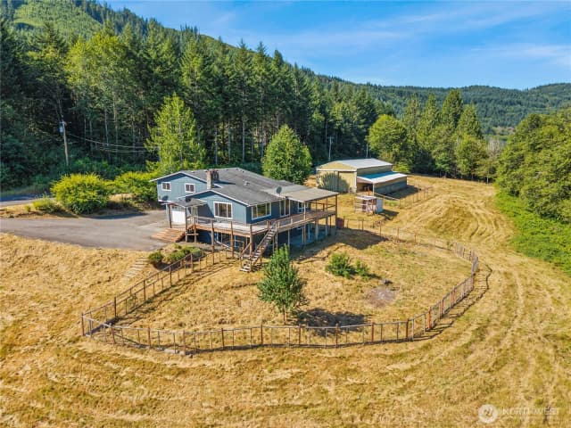 Property photo for 431 Highland Valley Road, Morton