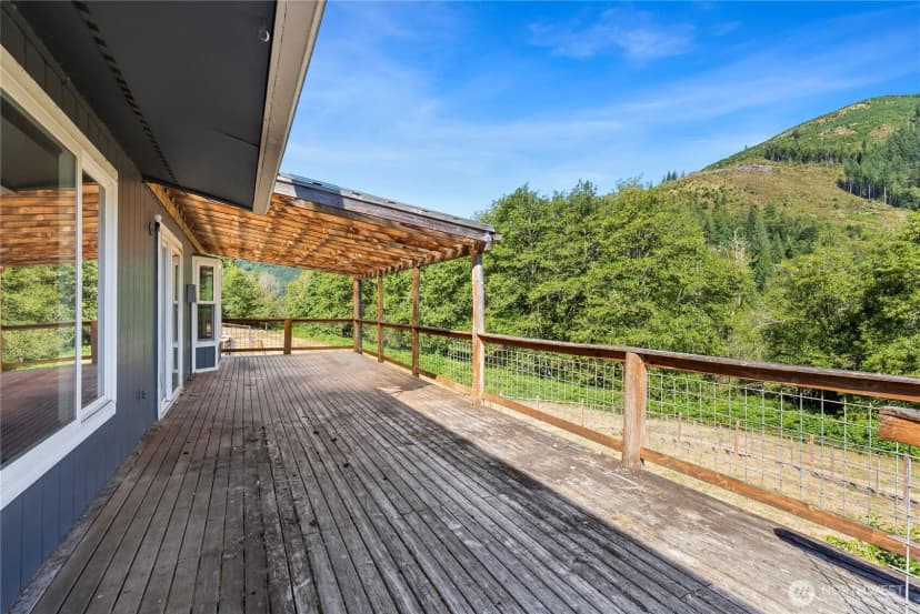 Property photo for 431 Highland Valley Road, Morton photo 32