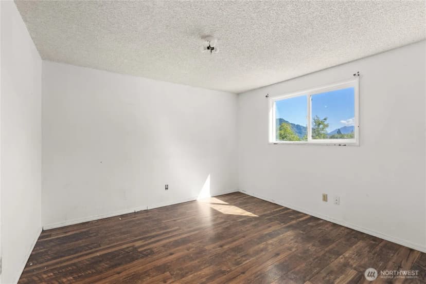 Property photo for 431 Highland Valley Road, Morton photo 21