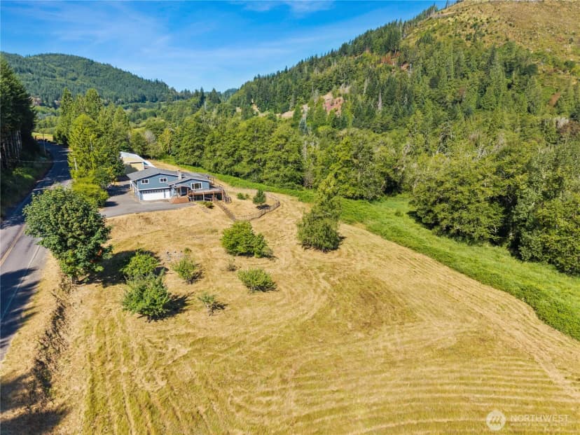 Property photo for 431 Highland Valley Road, Morton photo 6