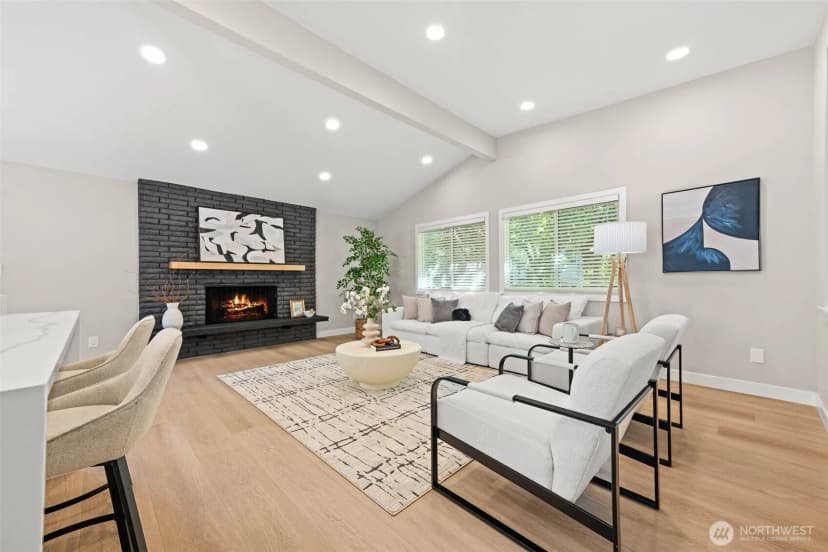 Property photo for 3602 24th Avenue W, Seattle photo 6