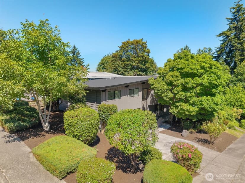 Property photo for 3602 24th Avenue W, Seattle photo 37