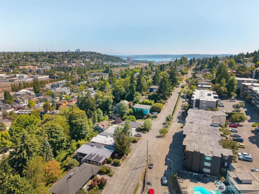 Property photo for 3602 24th Avenue W, Seattle photo 35