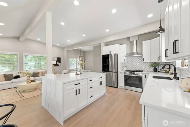 Property photo for 3602 24th Avenue W, Seattle photo 5