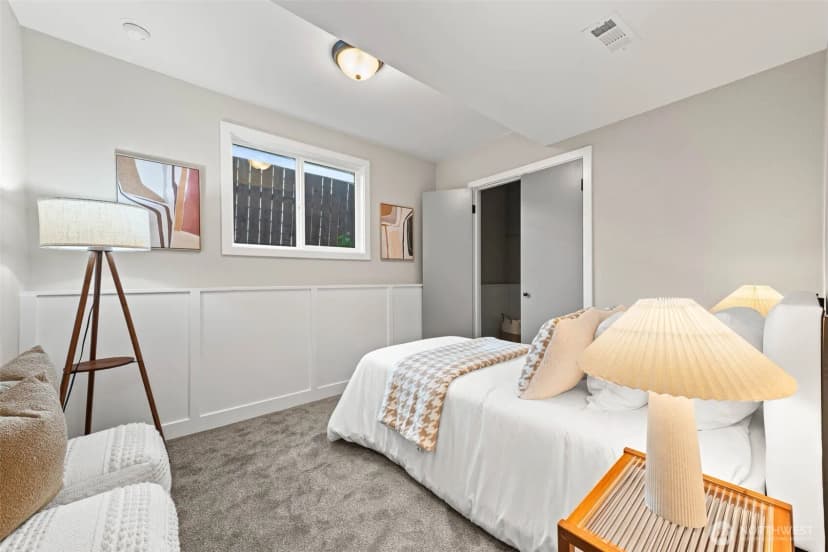 Property photo for 3602 24th Avenue W, Seattle photo 30