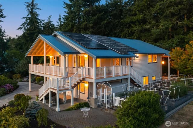 Property photo for 37464 Olympic View Road Ne, Hansville photo 2