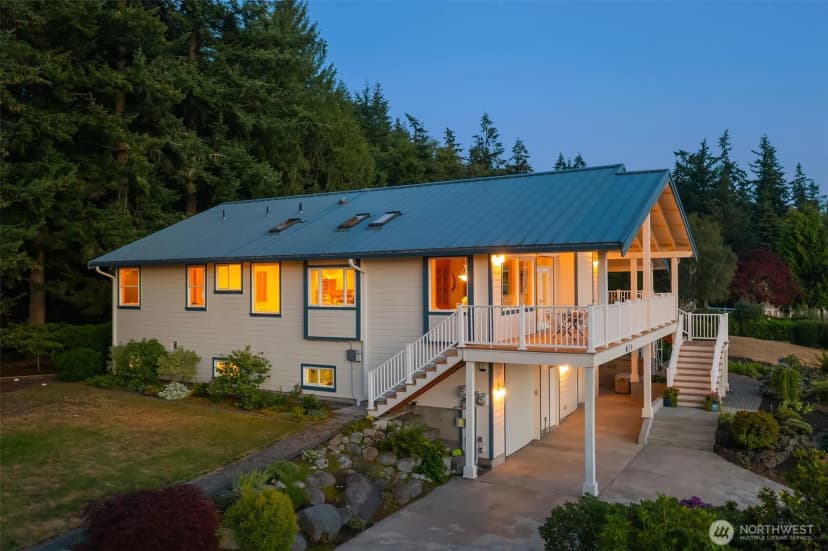Property photo for 37464 Olympic View Road Ne, Hansville photo 3