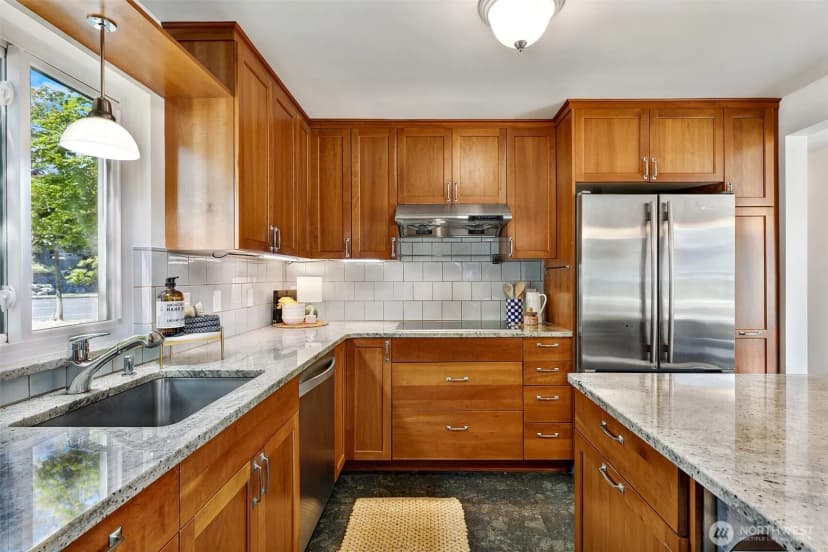 Property photo for 300 N 137th Street #a, Seattle photo 16