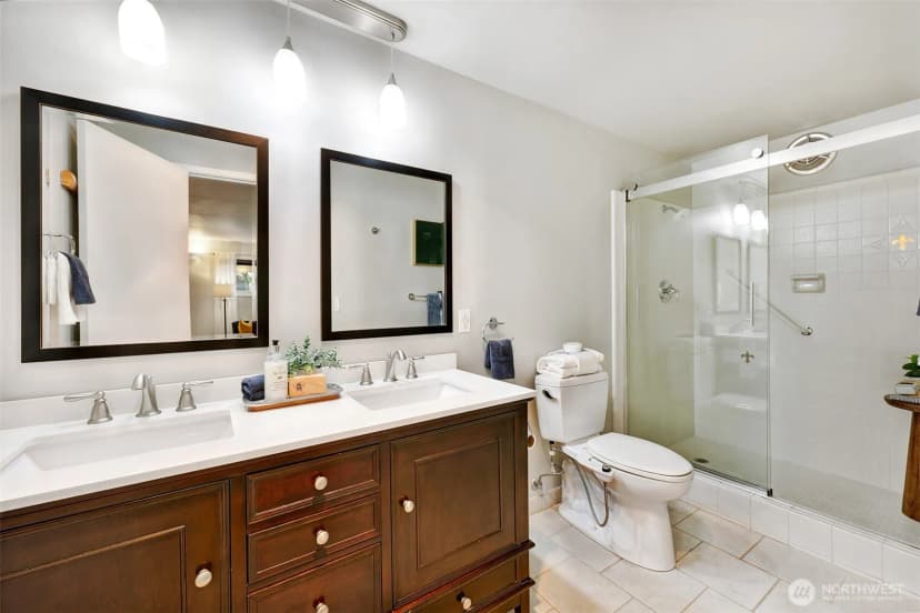 Property photo for 300 N 137th Street #a, Seattle photo 24