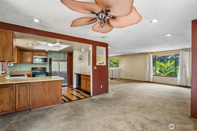 Property photo for 7503 John Dower Road W, Lakewood photo 8