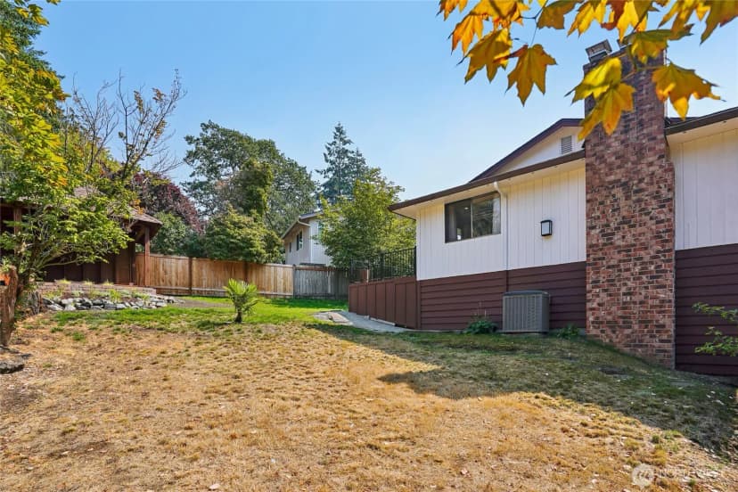 Property photo for 7503 John Dower Road W, Lakewood photo 39