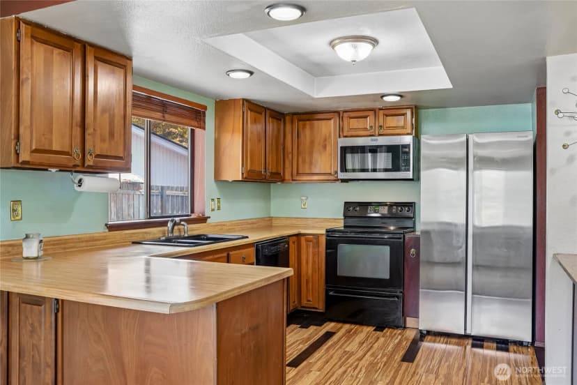 Property photo for 7503 John Dower Road W, Lakewood photo 11