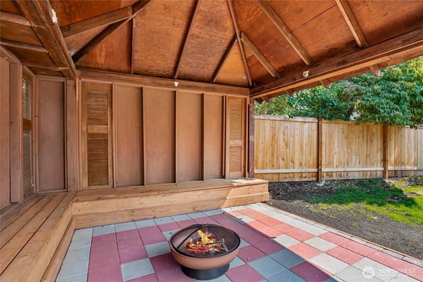 Property photo for 7503 John Dower Road W, Lakewood photo 37