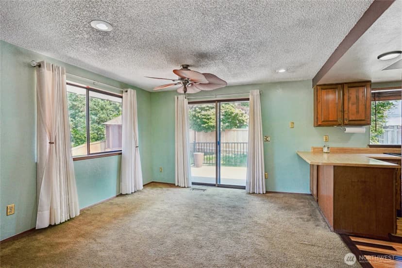 Property photo for 7503 John Dower Road W, Lakewood photo 9
