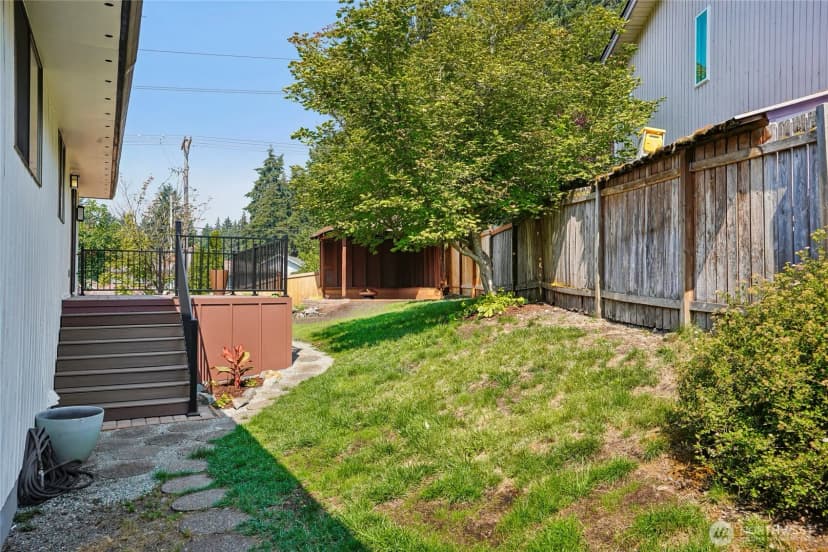 Property photo for 7503 John Dower Road W, Lakewood photo 35