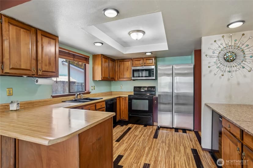 Property photo for 7503 John Dower Road W, Lakewood photo 12