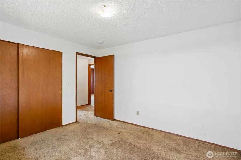 Property photo for 7503 John Dower Road W, Lakewood photo 21