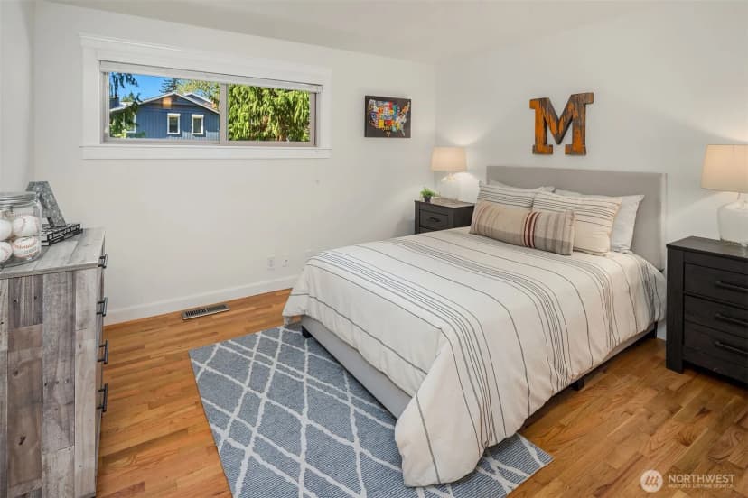 Property photo for 2810 127th Avenue Ne, Bellevue photo 18