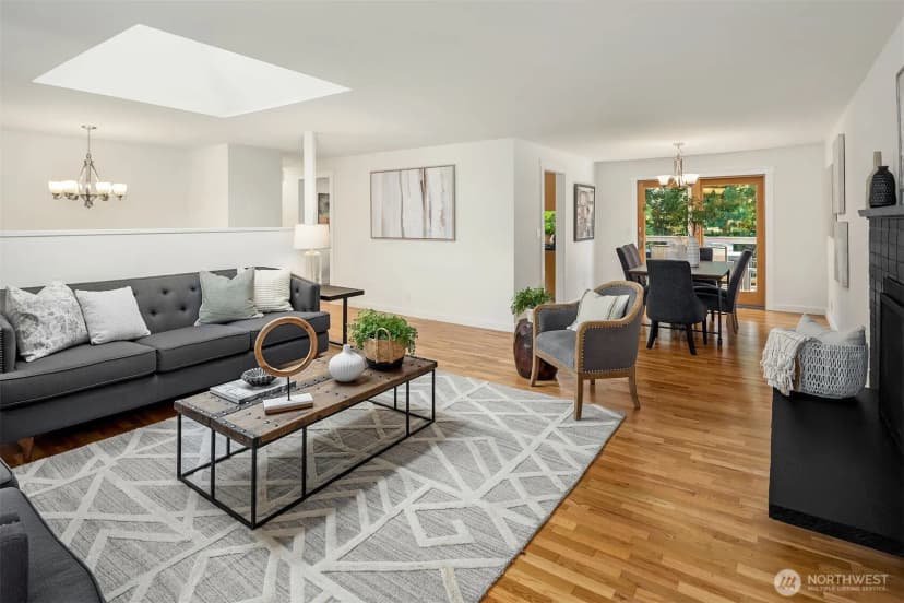 Property photo for 2810 127th Avenue Ne, Bellevue photo 6