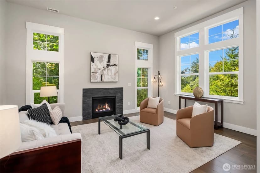Property photo for 1090 218th Avenue Ne, Sammamish photo 3