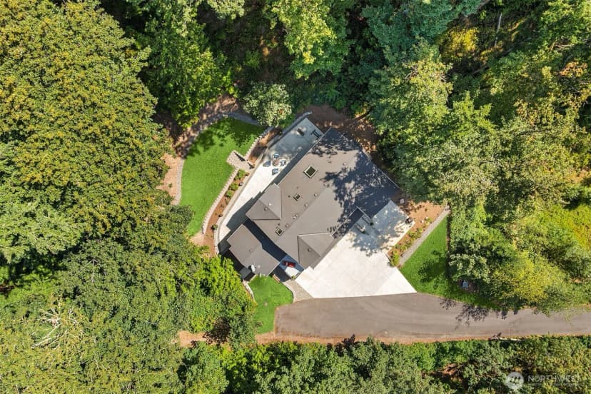 Property photo for 1090 218th Avenue Ne, Sammamish photo 32