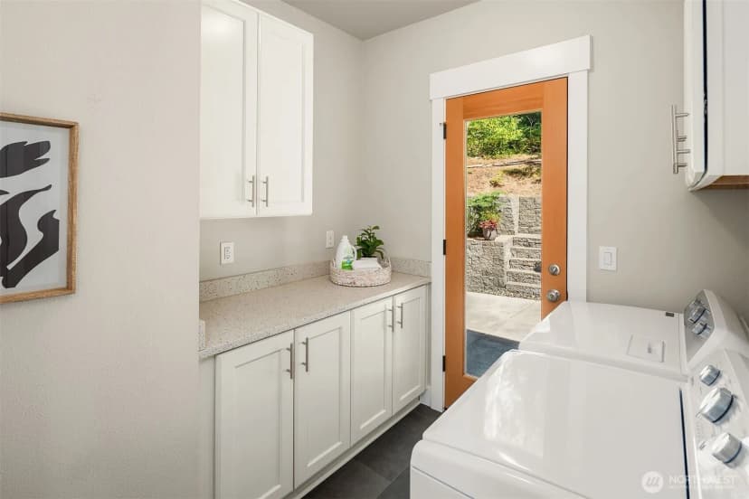 Property photo for 1090 218th Avenue Ne, Sammamish photo 12