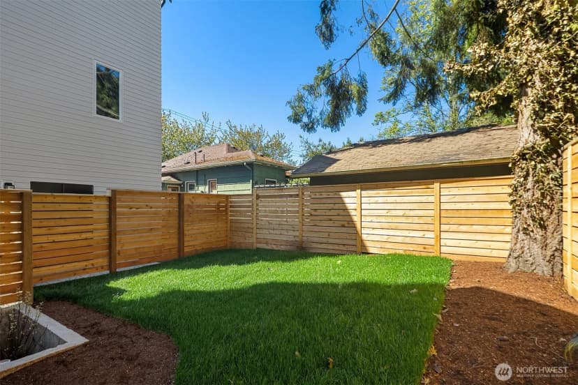 Property photo for 7330 25th Avenue Nw, Seattle photo 19
