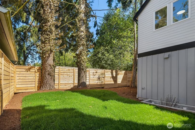 Property photo for 7330 25th Avenue Nw, Seattle photo 20